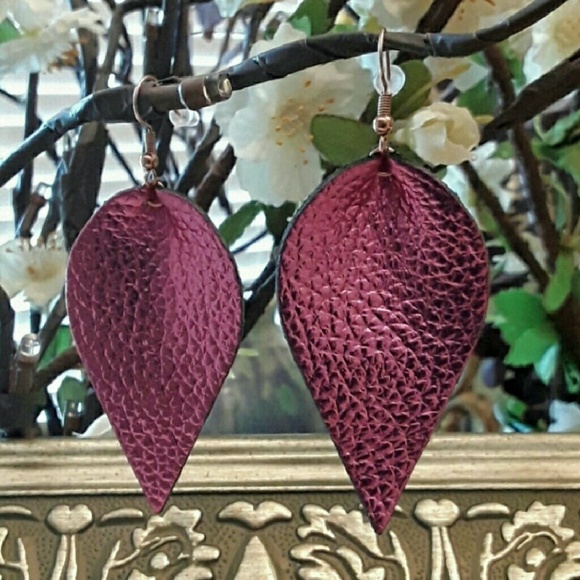 i4 NEW Fuchsia Genuine Leather Leaf-Cut - Picture 2 of 7